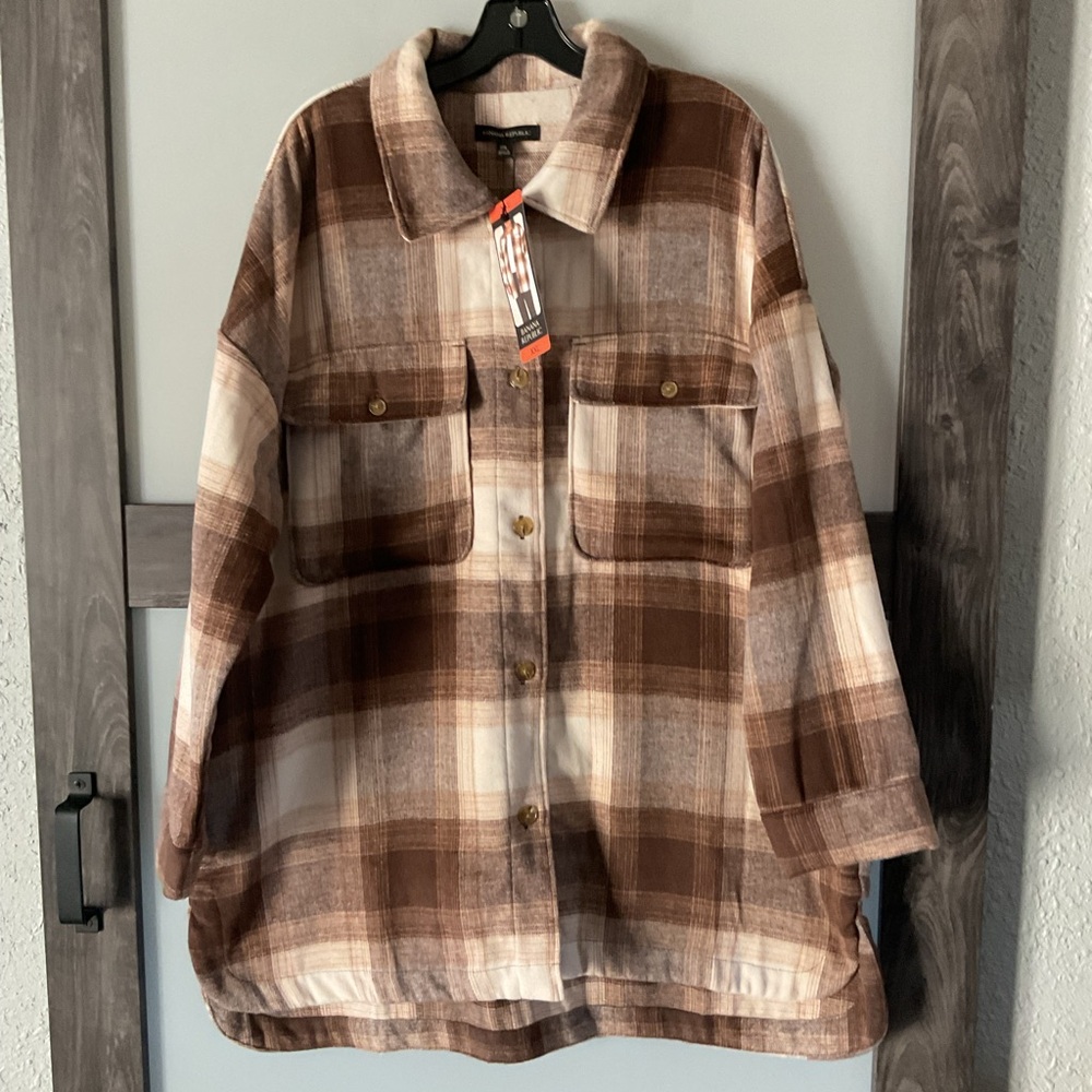 NWT-women’s brown and cream shacket